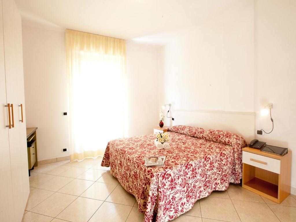 Residence La Guirita Tortoreto Стая снимка